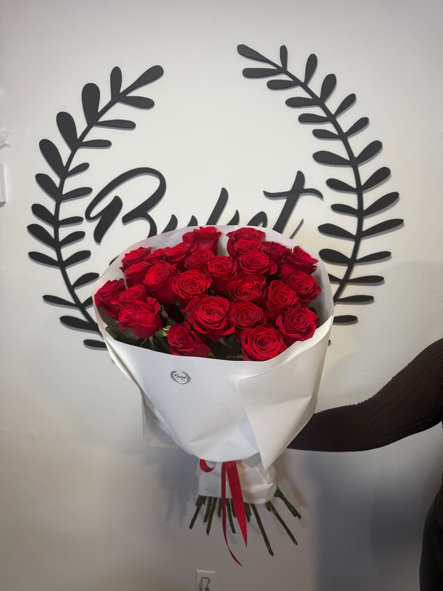 A bouquet of 25 roses
